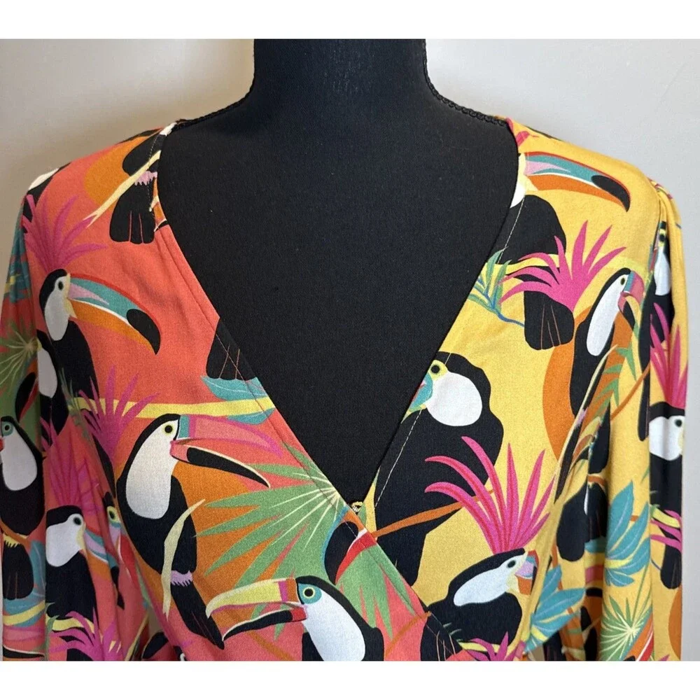 Farm Rio for Anthropologie Rainforest Toucan Wrap Blouse Size XS Beaded Tassel